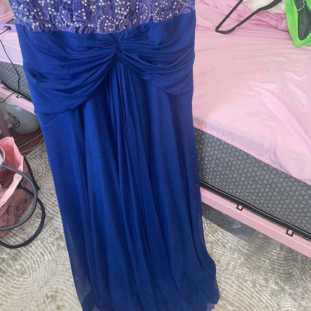 Prom Dress - Picture 3 of 10